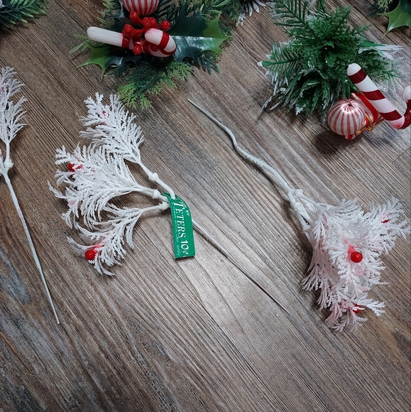Vintage lot of artificial MCM Christmas greenery picks wreath - Picture 2 of 4